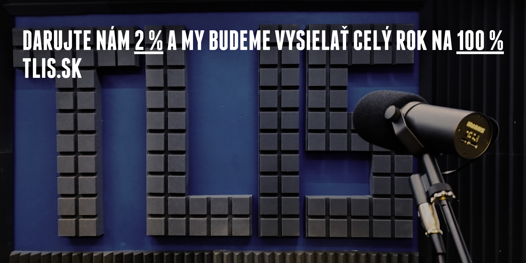 Členovia rádio TLIS v štúdiu